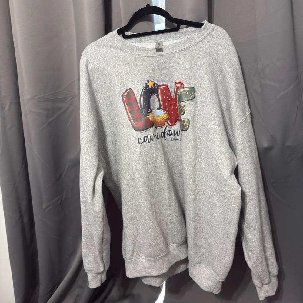 Gray Love Graphic Sweatshirt